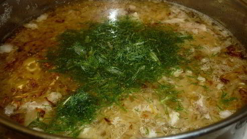 бабушкины щи из квашеной капусты с горохом