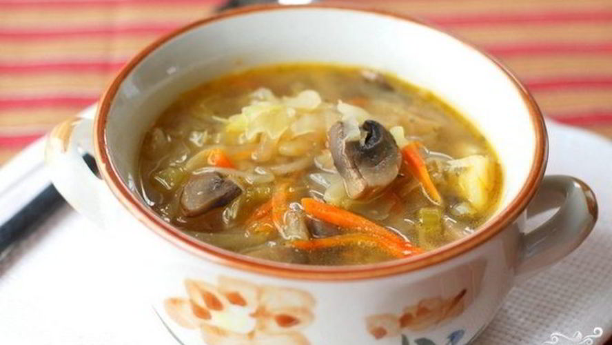 Рецепт грибных щей со свежей капустой