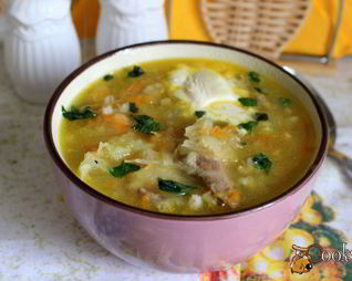 Кислые щи с перловкой