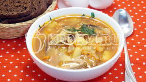 постные щи с капустой и грибами