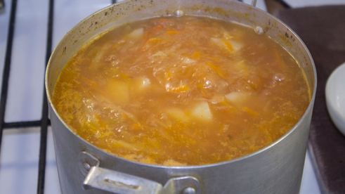щи из квашеной капусты с говядиной
