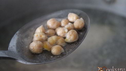 щи из свежей капусты с нутом