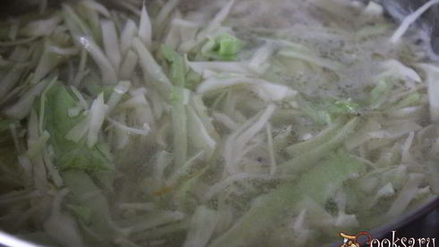 щи из свежей капусты с нутом