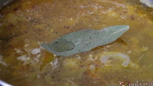 щи из свежей капусты с нутом