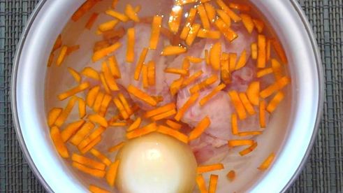 щи на курином бульоне из капусты