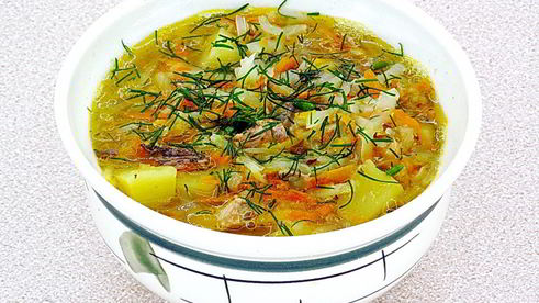 щи с рыбными консервами