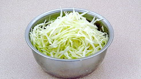 щи с рыбными консервами