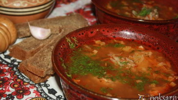 Рецепт Щей со свежей капустой, индейкой и острыми колбасками