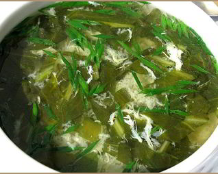 Зеленые щи с щавелем