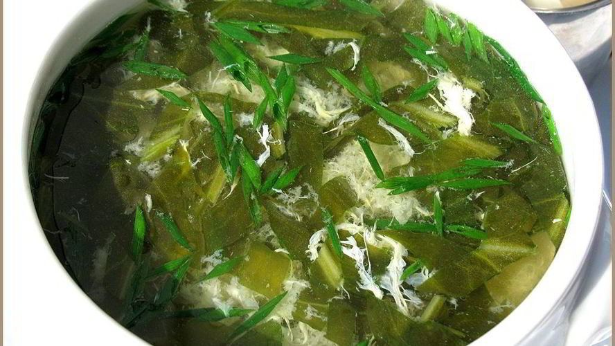 Рецепт зеленых щей с щавелем