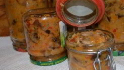 солянка на зиму в банках с грибами