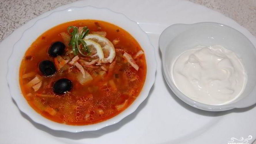 Рецепт солянки с колбасой и капустой