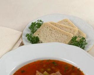 Солянка с консервированным тунцом