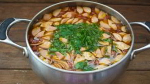 солянка с сосисками