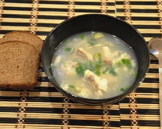 Суп Солянка рыбная из морской капусты с яйцом