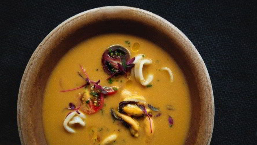 Рецепт супа из морепродуктов с вялеными томатами