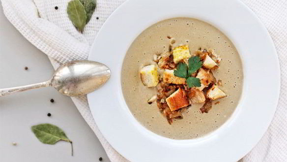 Рецепт Супа-пюре из белых грибов с домашней курочкой