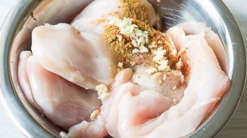 суп-пюре из печеного перца с курицей