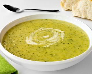 Суп-пюре из шампиньонов с копчеными куриными грудками