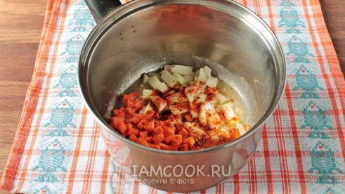 суп-пюре из стеблевого сельдерея