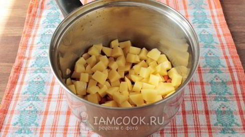 суп-пюре из стеблевого сельдерея