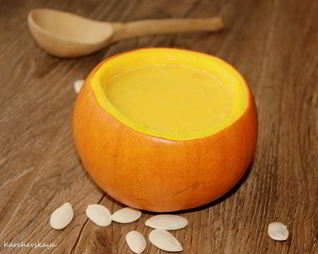 Суп-пюре из тыквы с гренками