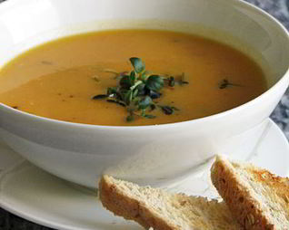 Суп-пюре из запеченной тыквы и томатов