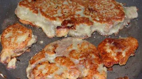 суп с картофелем, рисом свининой и цветной капустой