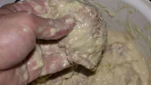 суп с картофелем, рисом свининой и цветной капустой