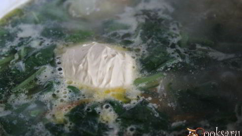 суп с семгой и шпинатом