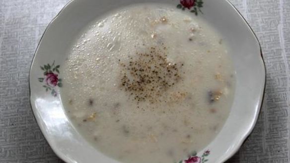 Рецепт Белого сырного супа с курицей и грибами