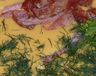 Сырный суп с копчеными ребрами