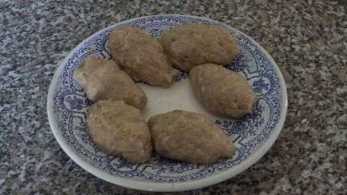 сырный суп с рисом и куриными кнелями