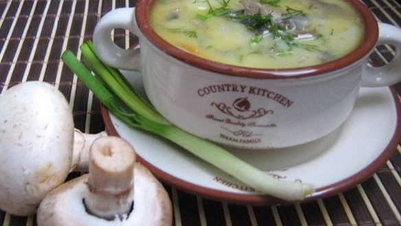 Рецепт Сырного супа с шампиньонами