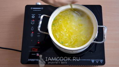 сырный суп с зеленым горошком