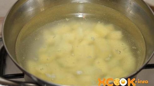 томатный суп с фрикадельками