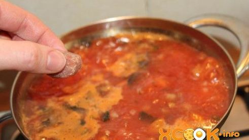 томатный суп с фрикадельками