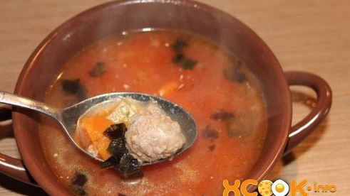 томатный суп с фрикадельками