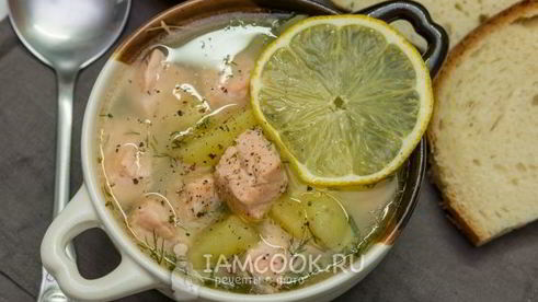 уха из красной рыбы