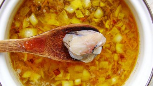 уха из минтая