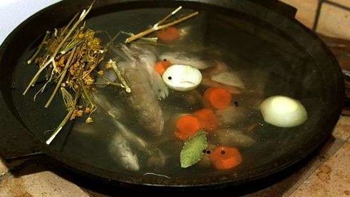 уха с речной рыбы