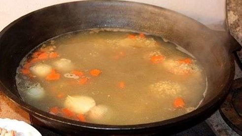 уха с речной рыбы