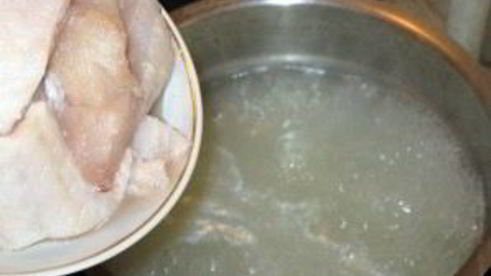 уха с яйцом