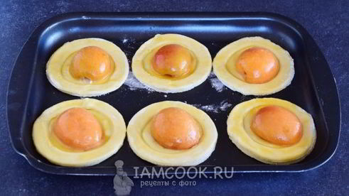 абрикосовые слойки