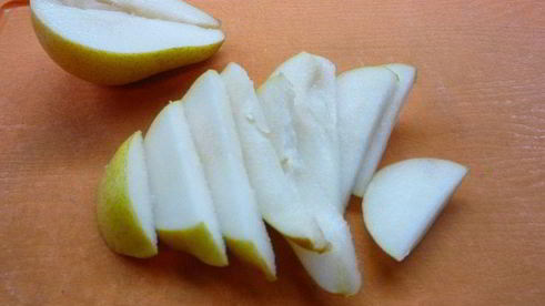 блинчики с яблочно-грушевым припеком и медом