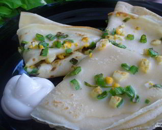 Блинчики с яйцом и луком