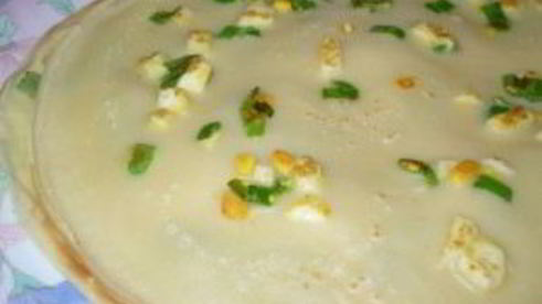 блинчики с яйцом и луком