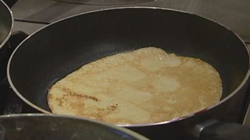 блины фламбе с мороженым