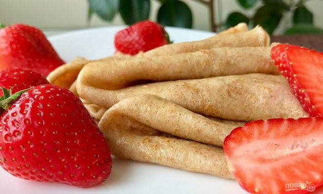 Блины из цельнозерновой муки на молоке