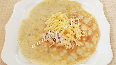 блины с курицей и сыром